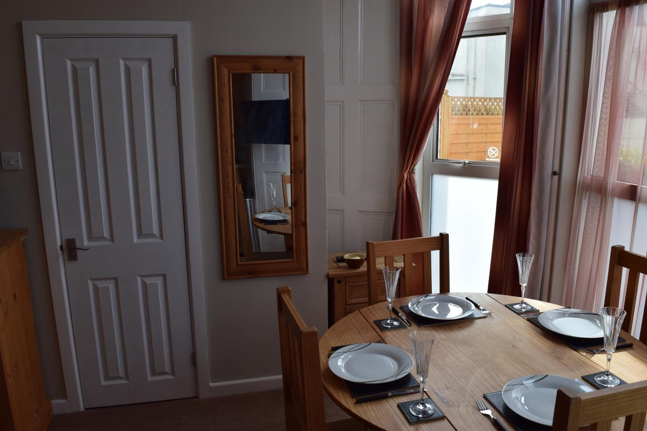 Tor Park Holiday Flatlets Torquay Exteriör bild
